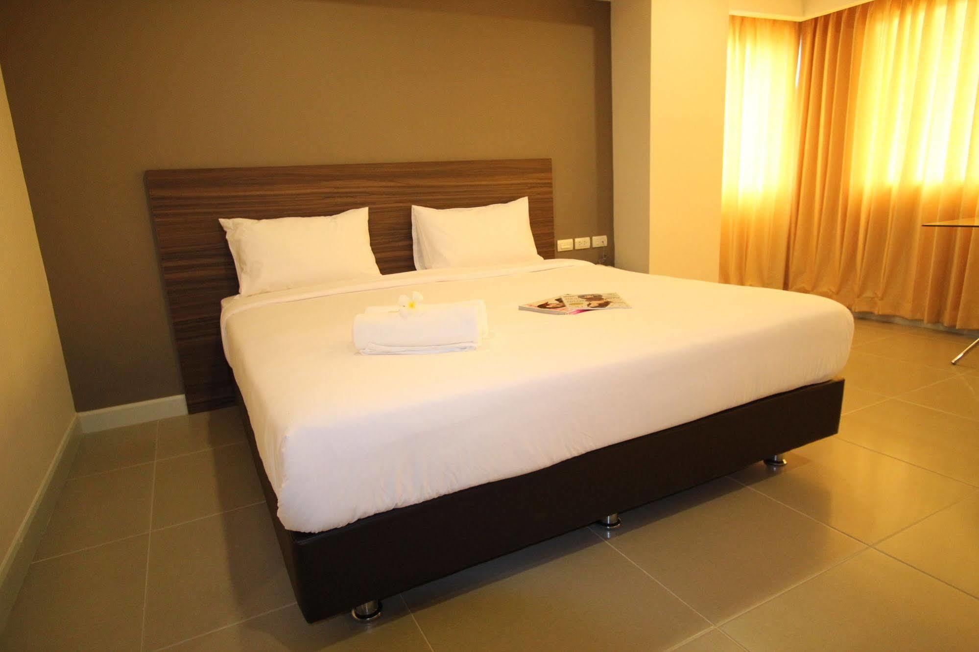 14 Living Hotel Bangkok Kültér fotó