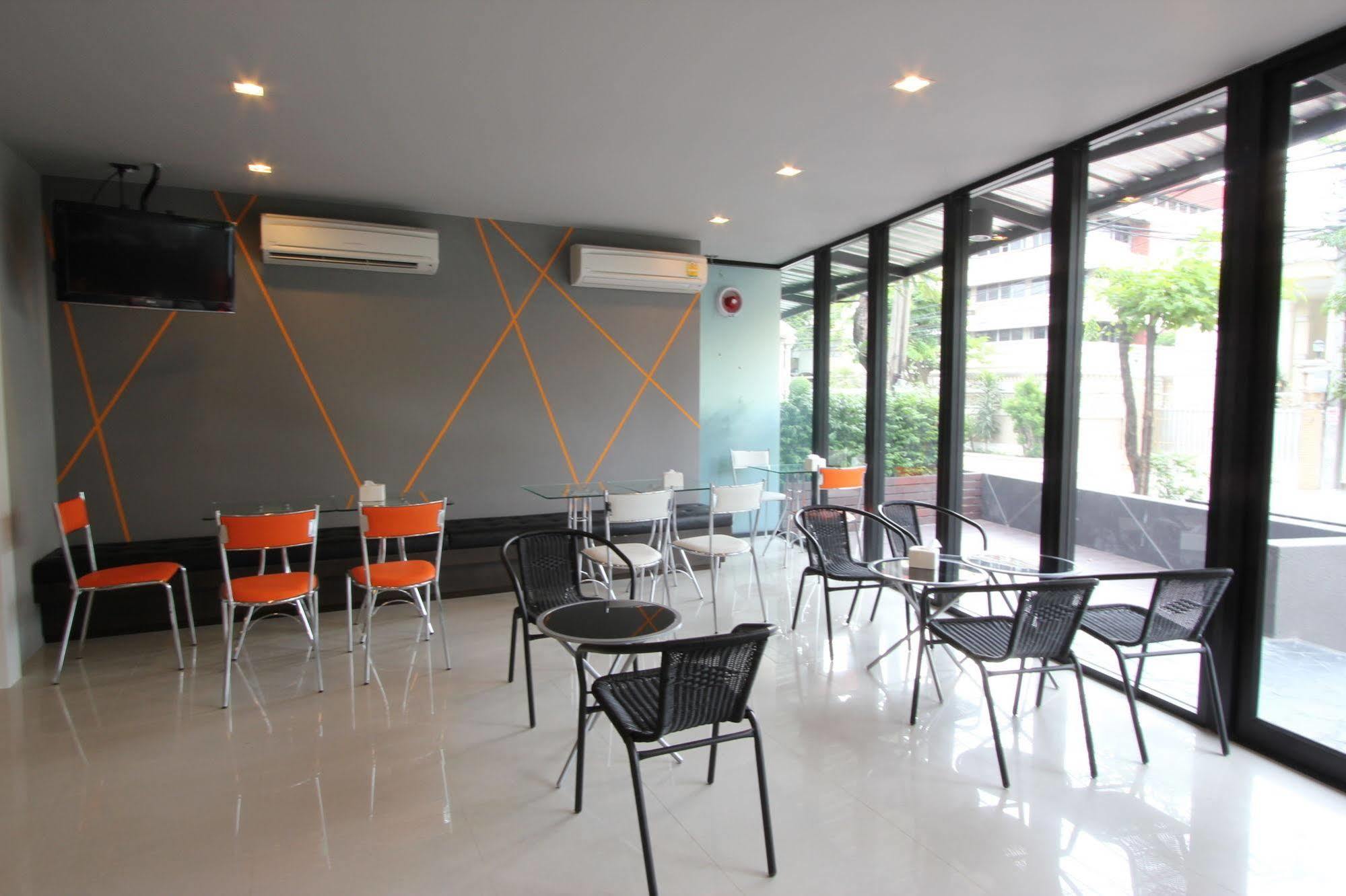 14 Living Hotel Bangkok Kültér fotó